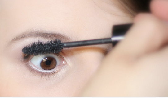 Eye makeup